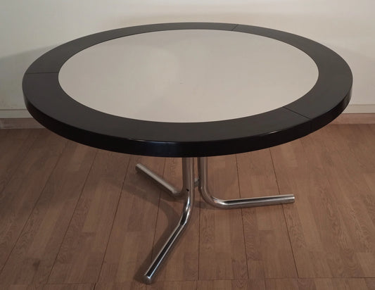 由 Achille Castiglioni 为 Zanotta 设计的复古餐桌,黑色桌面,镀铬桌腿,20 世纪 70 年代