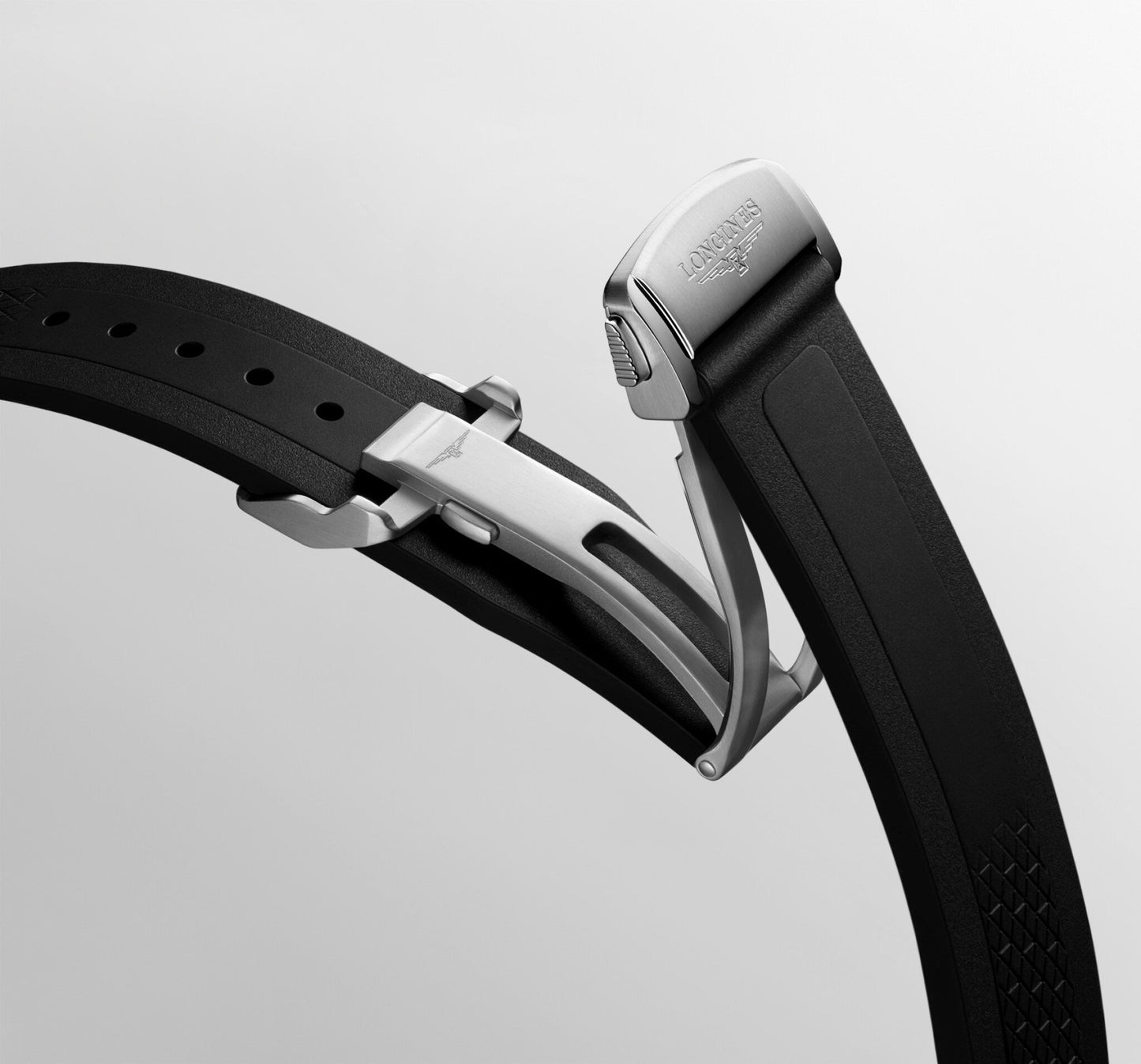 Longines Conquest 手表 38毫米 黑色 自动 不锈钢 L3.720.4.52.9