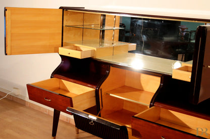 Credenza di metà secolo di osvaldo borsani in mogano e palissandro con top specchiato e cassetti aperti elegante design in vetro