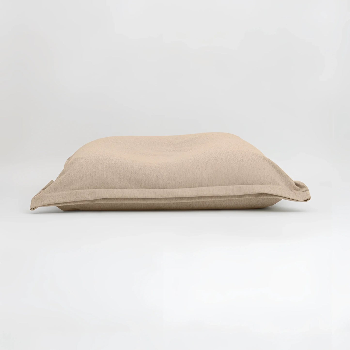Maxi cuscino firenze beige in lino con superficie morbida leggermente testurizzata e dimensioni generose infinito abbraccio