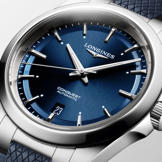Orologio Conquest Longines 38mm automatico acciaio con quadrante blu protetto dall’ufficio federale svizzero