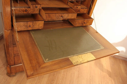 Splendido secretaire umberto in rovere massello originale fine ottocento con superficie in pelle e cassetti multipli