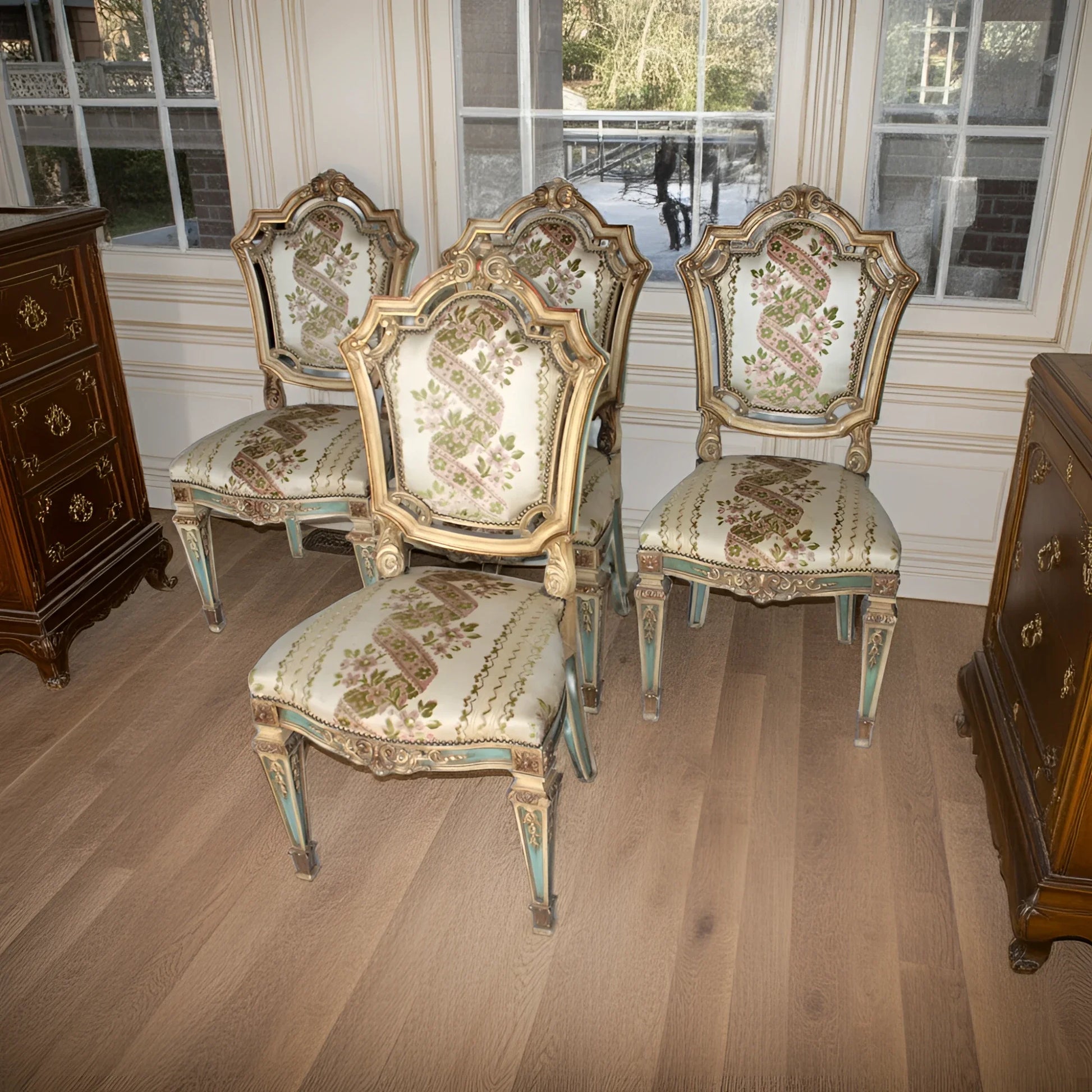 Set di 4 sedie napoleone iii in stile napoleone iii seconda metà ottocento in legno intagliato e tessuto damascato