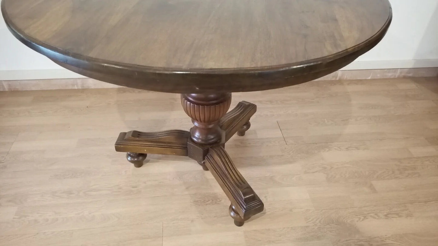 Tavolo tondo ottocento in noce stile umbertino vintage con base scolpita ornate e finitura legno massello