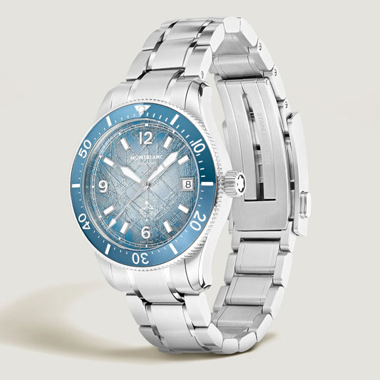 万宝龙 Iced Sea Automatic Date 0 Oxygen 38毫米 蓝色自动钢表 134022